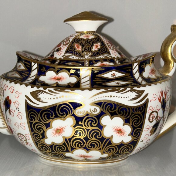 Royal Crown Derby Old Imari 2451 Teapot, Bone China, Hand Gilded, 22K Gold, Eng. - Picture 5 of 7